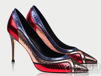 ����ŮЬ2018�＾�¿�ŷ��ʱ��ƴɫ