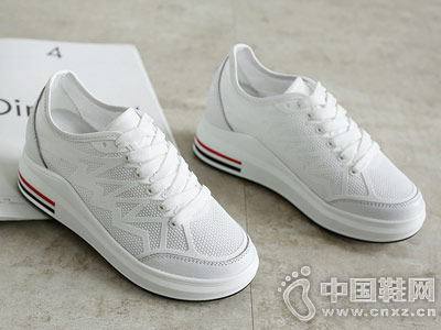 ZHR2018�ļ��¿��С��Ьƽ����Ь