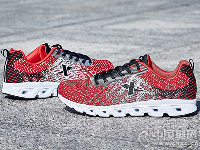 �ز���Ь��Ь2018�ļ��¿�͸��