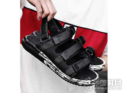 �¶�����Ь�˶���Ь��ɳ̲Ь2018