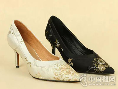 ����ūʱ��ŮЬ18���＾�¿�߸�Ь