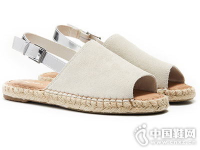 TOMSŮЬCLARAţ����¶ֺ��ЬŮ18��Ʒ