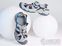 ŵʫ��2018���Ļ���ɳ̲��Ь