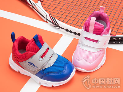 ˹����ͯЬ2018�¿��˶�Ь