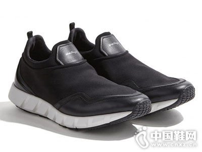 ������Ľ��Ь2018�¿��˶�Ь