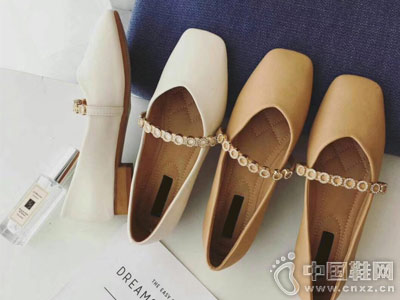 ӡ����ŮЬ2018�¿Ь