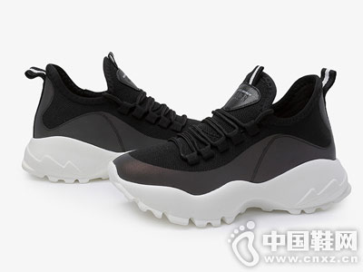 ��ŮЬ2018�＾�˶�Ь