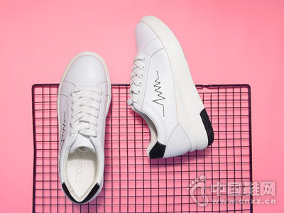 ������2018�¿��＾С��Ь