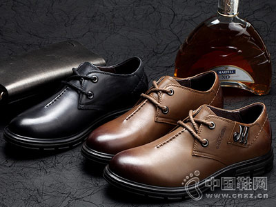 ��ţ������Ь2018�＾�¿�����Ь