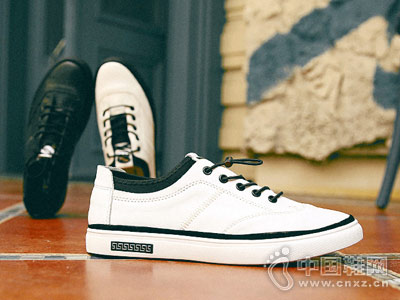 ��ţ������Ь2018�＾�¿�����Ь