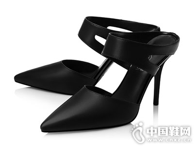 ����ŮЬ2018�＾�¿�ʱװЬ