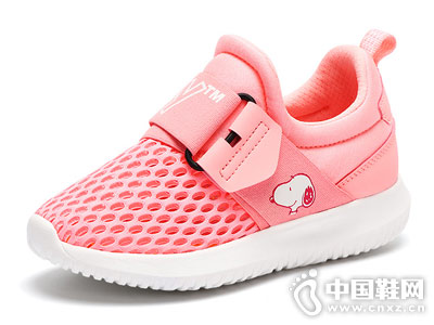 SnoopyʷŬ��2018ͯЬ�˶�Ь