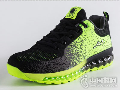 �����˶�Ь2018�¿�