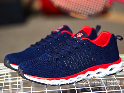 ��˧��͸����Ь