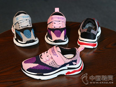 ���ٶ�ͯ�˶�Ь2018ͯЬ��Ь