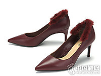 ��Ʒ��������ëëʱ�м�ͷ����߸�Ů��Ь