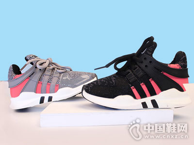 ���ͯЬ2018�¿�����͸���˶�Ь