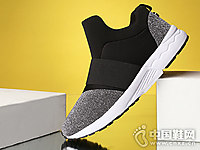 �صǸ��¿�ʱ���˶�Ь