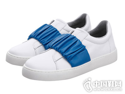 �˶�����ţƤNine West����ƽ����Ь