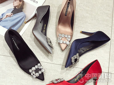 ӡ���2018�¿�߸�Ьǳ����װ��Ь