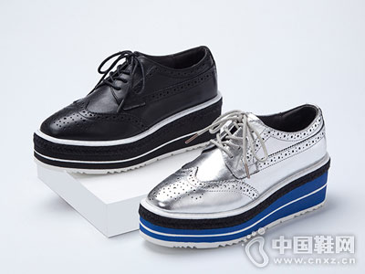 ���պ��Ь�����ϵ����Ƥ�¸��ɸ�Ь