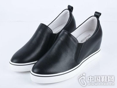 ��ʱ����ŮЬ��׵�Ь