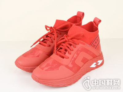 ����Ʒ�����������˶�Ь