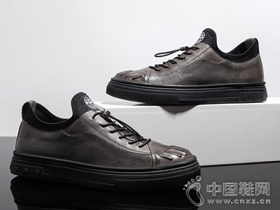 ������ʿʱ�г�������Ь���ɰٴ�ƤЬ