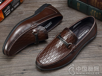 ����·�м�Լʱ��������ƤƤЬ