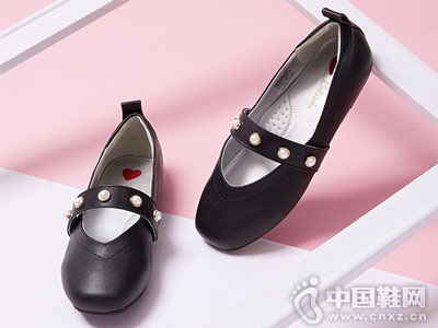 ��������ͯЬʱ�й�����Ь�ٴ��