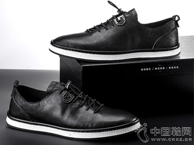 ����Ь����ʱ�г����ٴ�Haut Ton����Ь