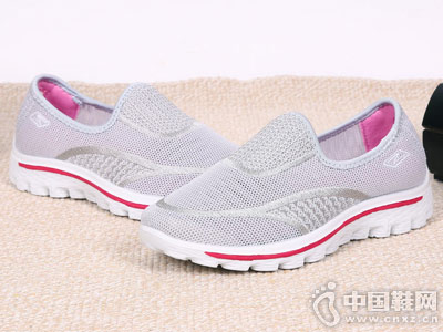 ��˳ԵŮ��Ь�ճ����мӺ������Ь