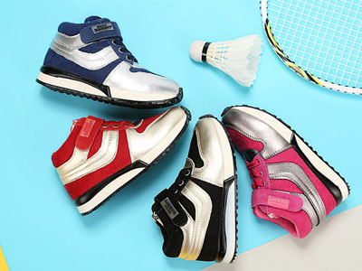 ��ͯ�˶�Ь�����ظ߰�ͯЬ