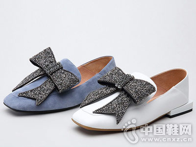 �¿����պ�����ƽ�׷���˼��ͼƤЬ