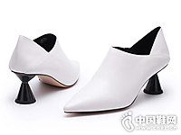 VME����ʱ�м�ͷ�и����θ�Ů��Ь