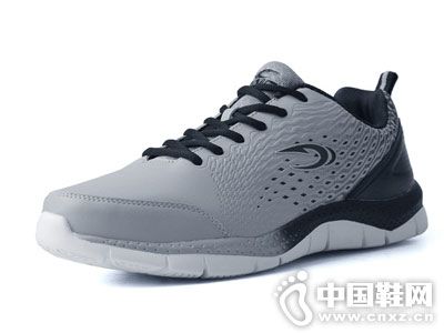 �����˶�Ь��2018�＾�ܲ�Ь