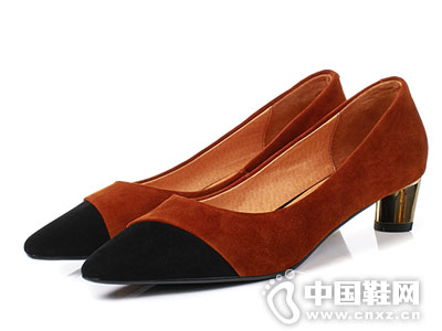 ��¶��ͷǳ�ڵ�ЬŮ2018�¿�