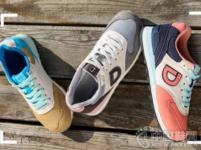 ���渴������Ь���¶�������Ь