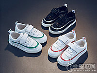 ��ͯ͸��С��Ь���౦���˶�Ь