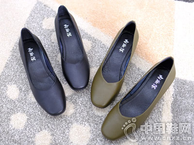 ������ŮЬ�＾�¿�ţƤ��ͷ����Ь