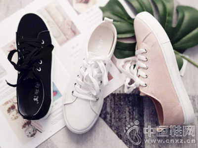 С��ЬŮЬ�ٴ�������ƽ�װ�Ь