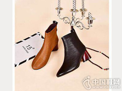 �¿�С�ָ�������ѥĦ������ŮЬ