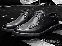 ������Ь�ٴ���Ь��Ӣ�׺�ɫСƤЬ