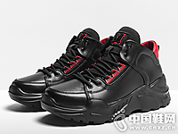 �����˶�����Ь����ʱ���ܲ�Ь