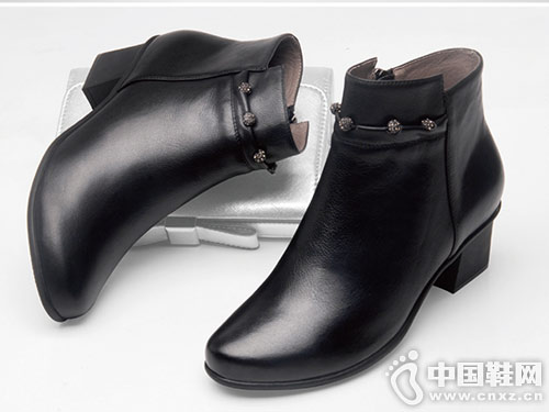 �ﶬ2018�¿��˹����Ƥ�и�����ѥ