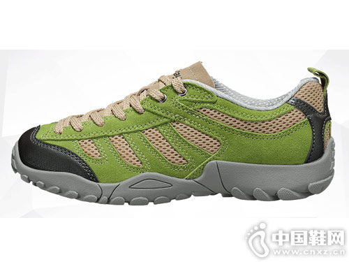 2018�ﶬ��ɽ�˶��ܲ�Ь�����¿�