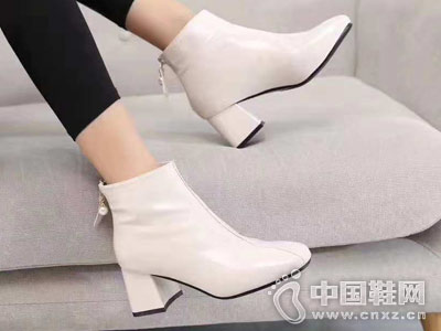 άܽVOG FASHION2018�ﶬ�¿�