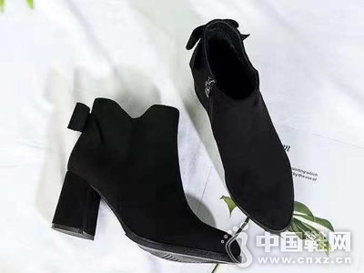 VOG FASHIONάܽ2018�¼���ѥ