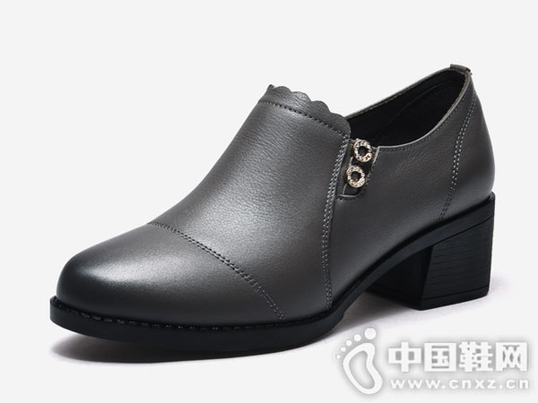 2018�＾�¿���Ƥ��ѥ������ŮЬ