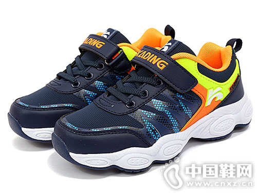 ����ͯЬ2018�����Ʒ�����˶�Ь